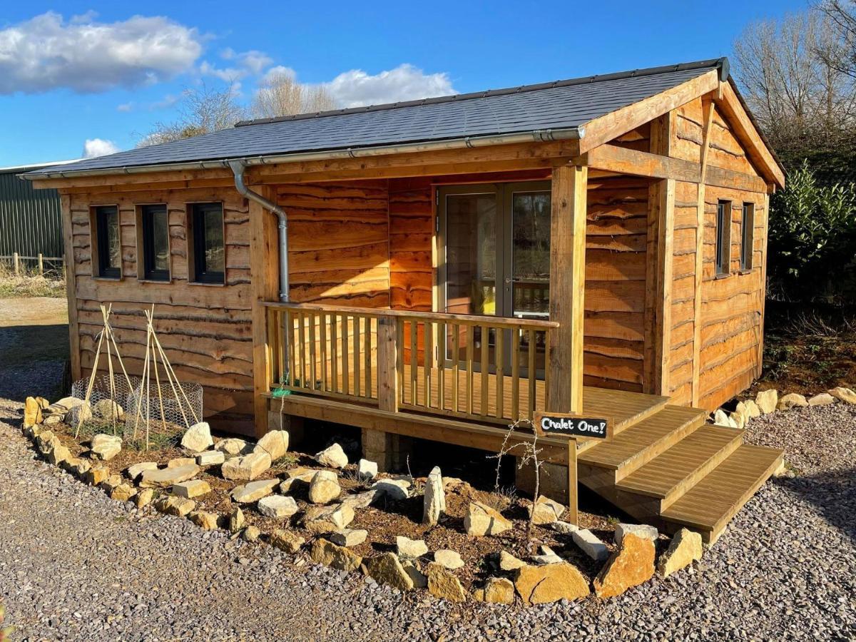 Hotel The Holford Arms Chalets And Glamping Didmarton Exterior foto